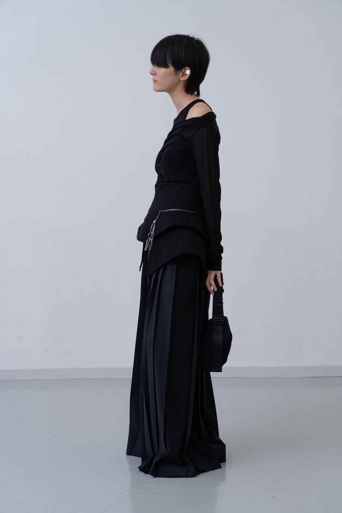 Hak Pleats Pants U / black - Image 7