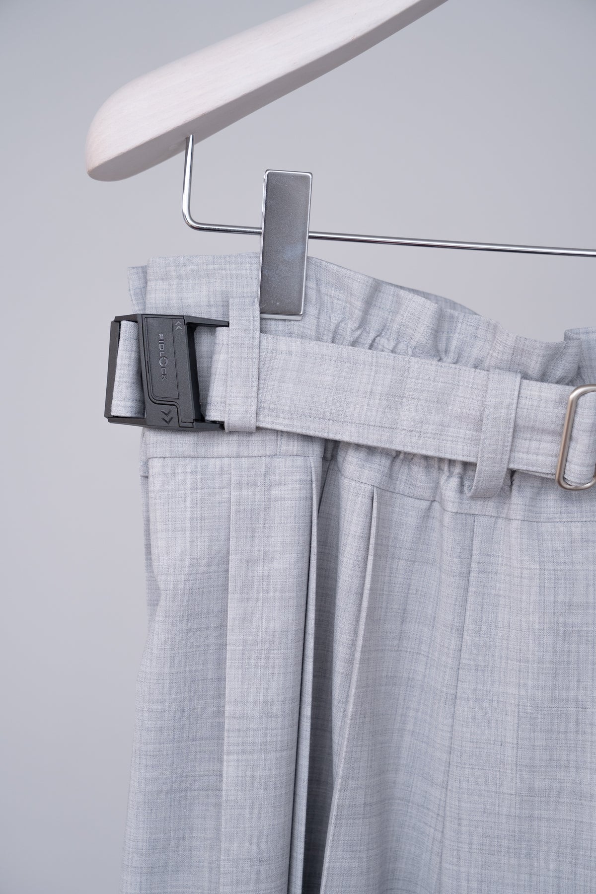 Hak Pleats Pants U / grey - Image 5