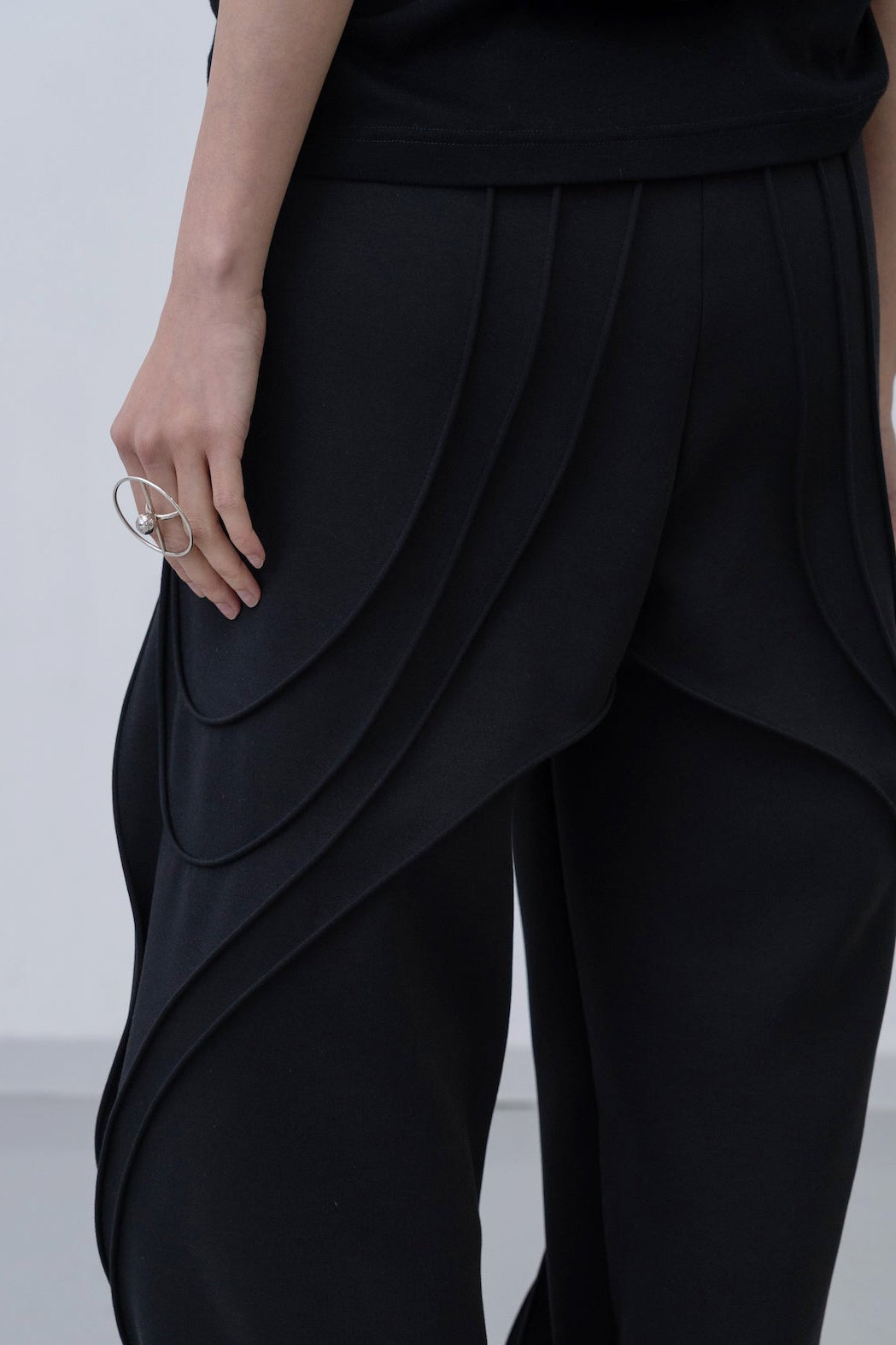 Moebius Trousers / black - Image 8