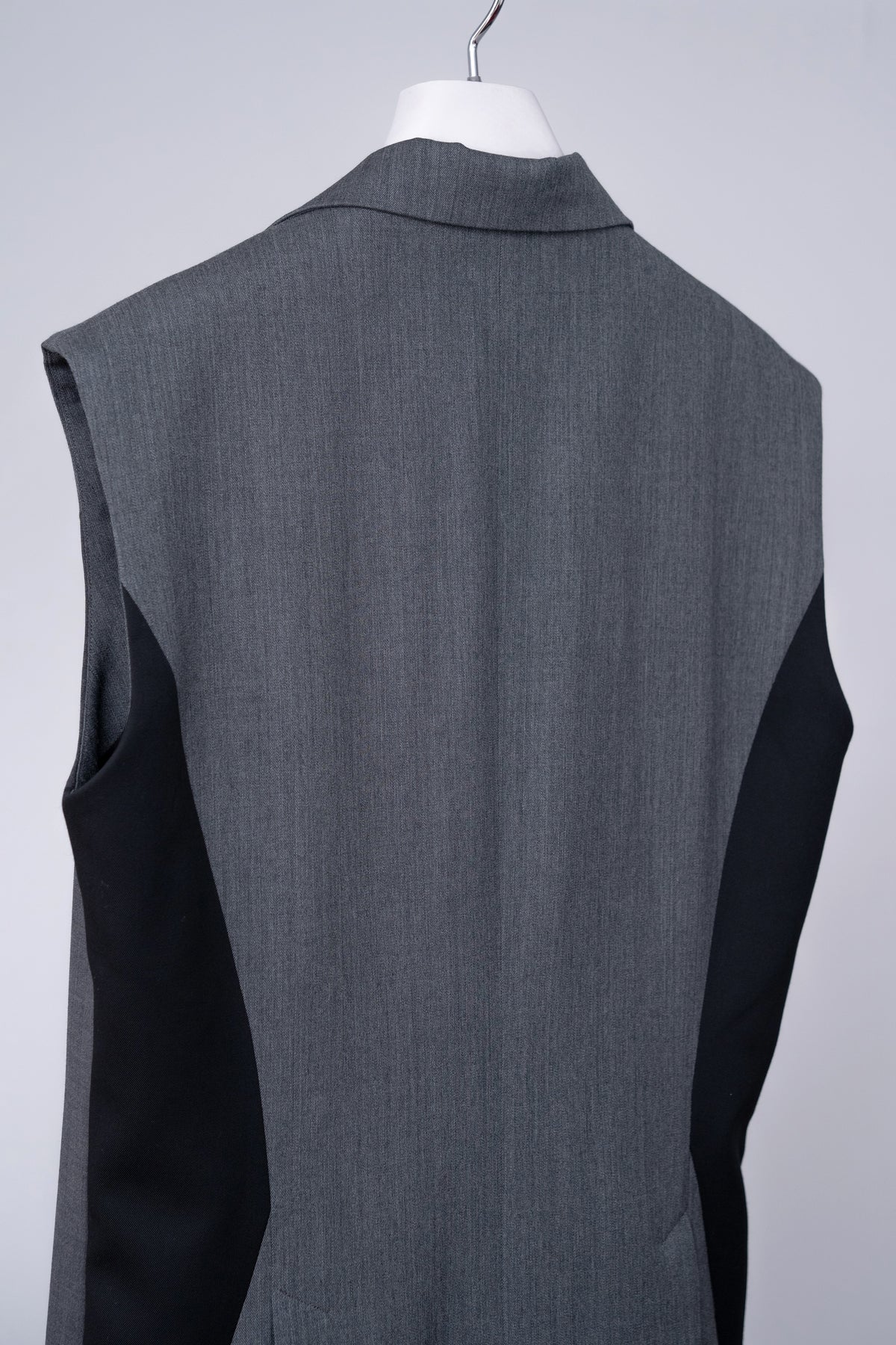 Winker Sleeveless Jacket / black-m - Image 5