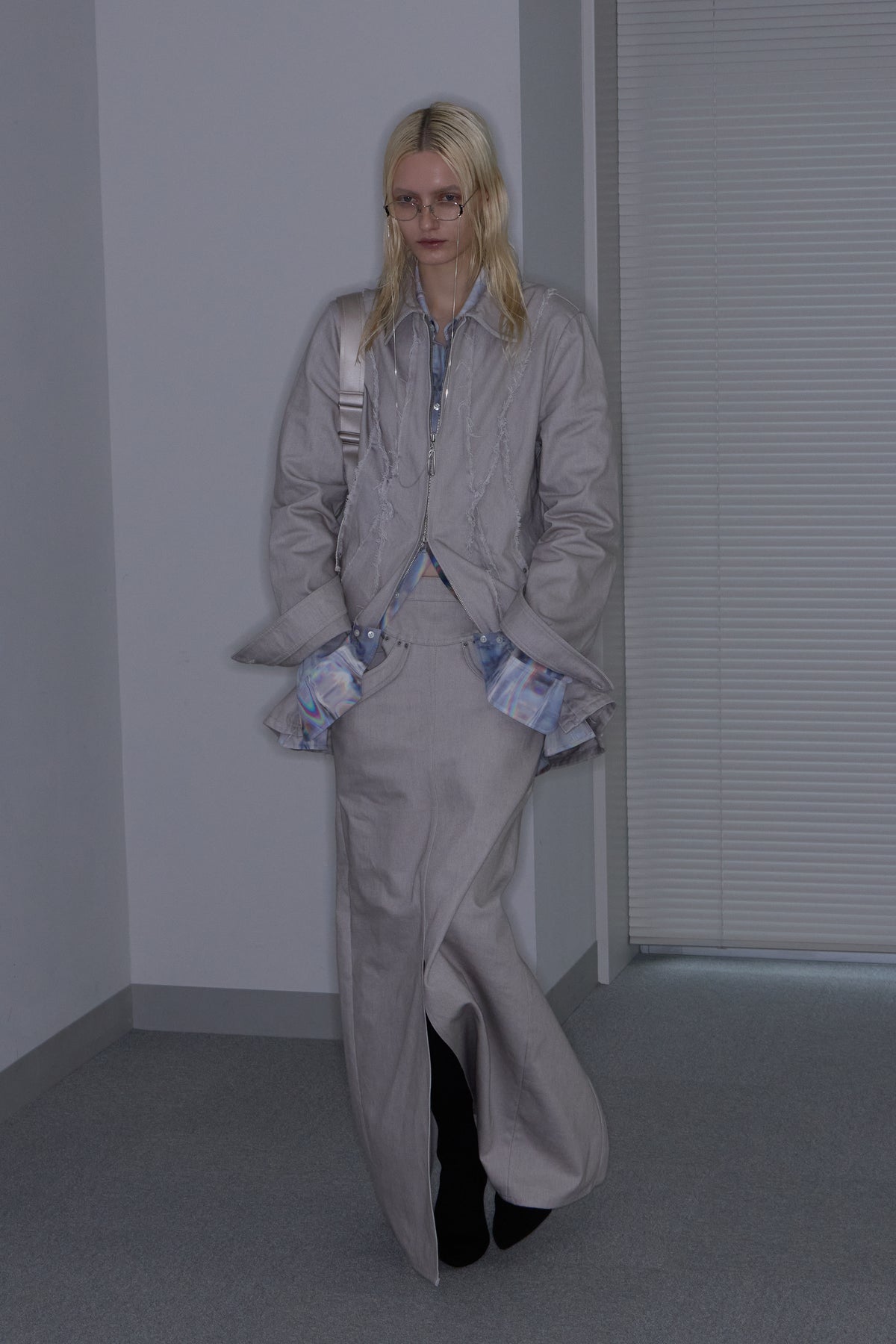 Winker Denim Jacket / grey - Image 11