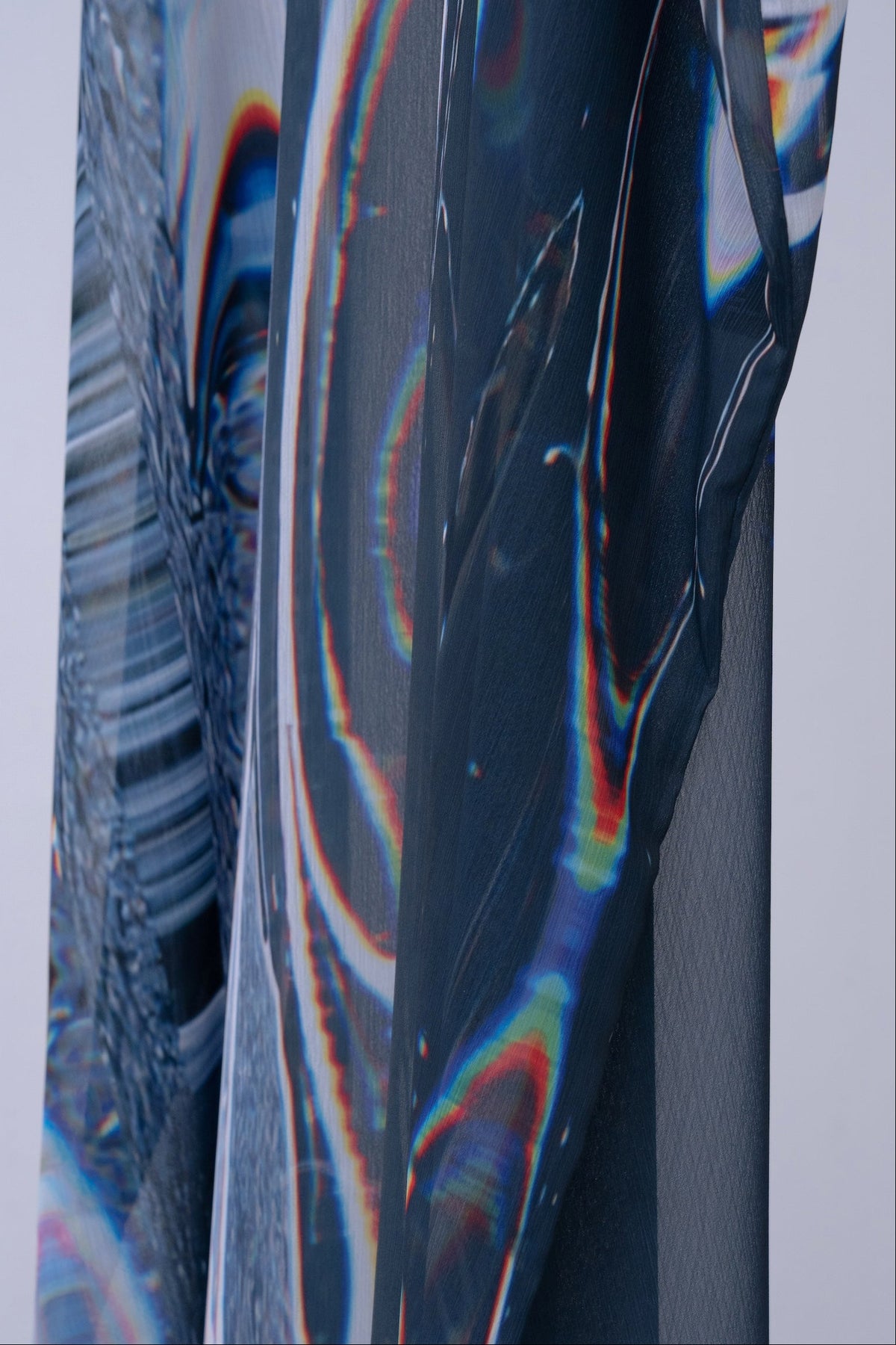 Phenomenal Sheer Robe / oil-black - Image 4