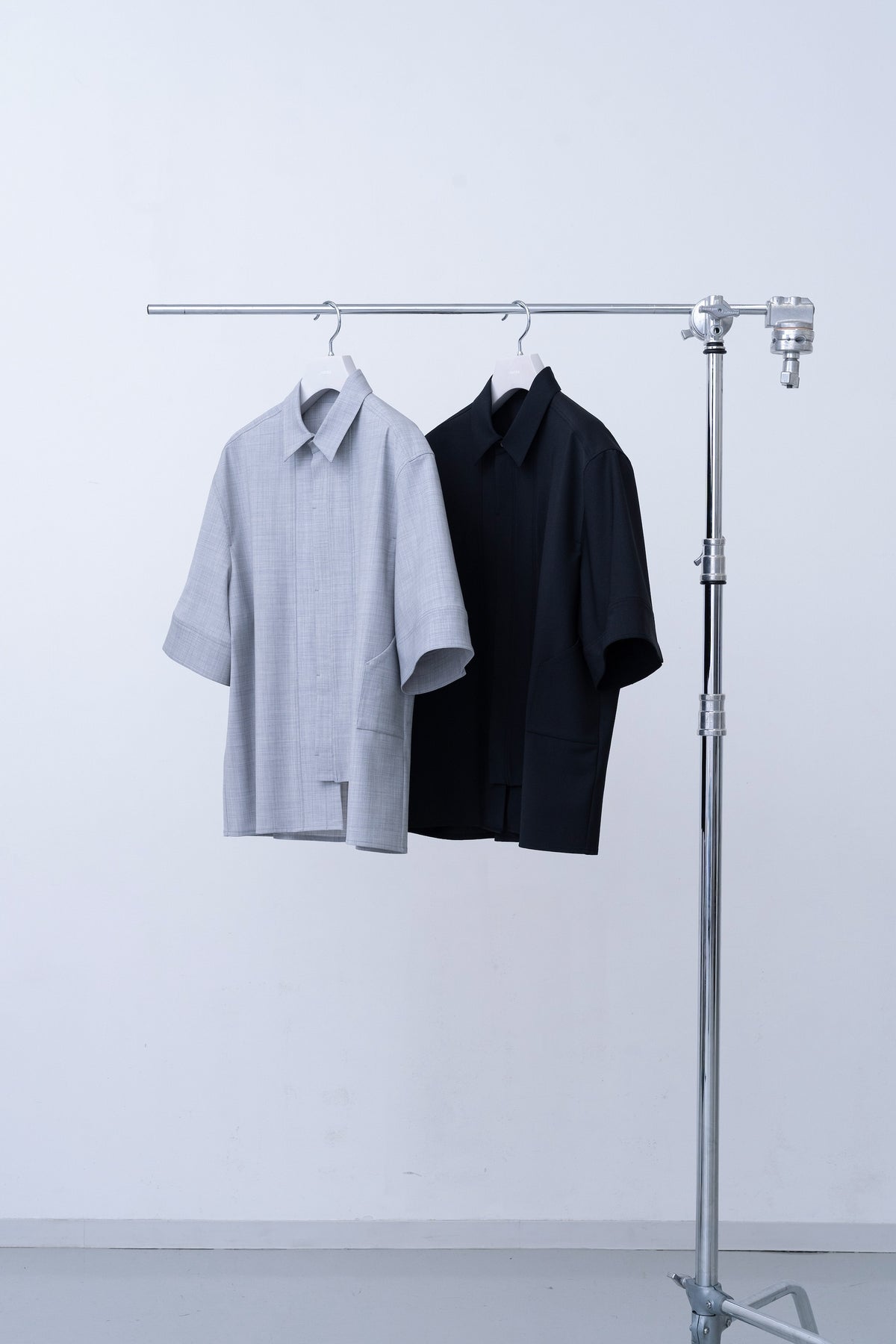 Tri Front Shirt / grey - Image 5