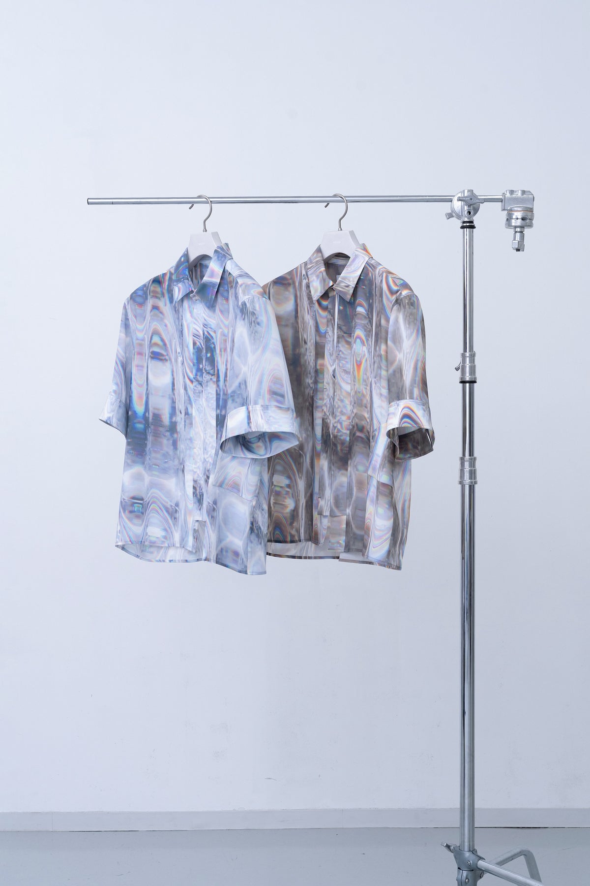 Tri Front Shirt Phos / oil - Image 2