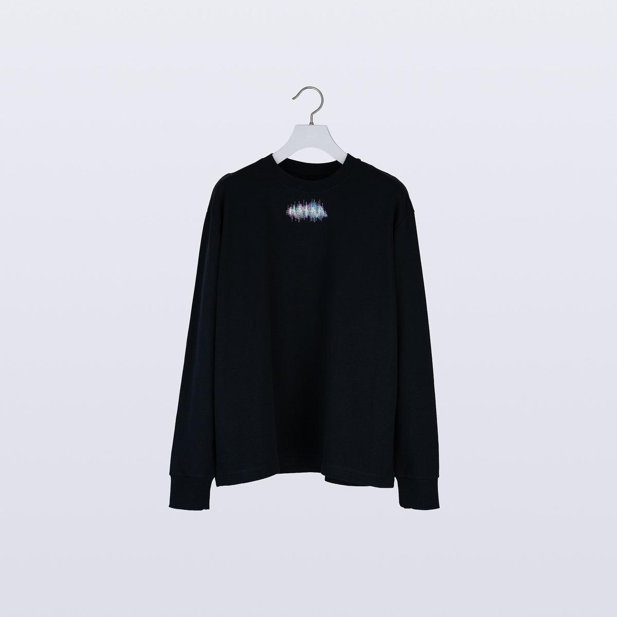 Winker Embroidery Sweat Shirt / black