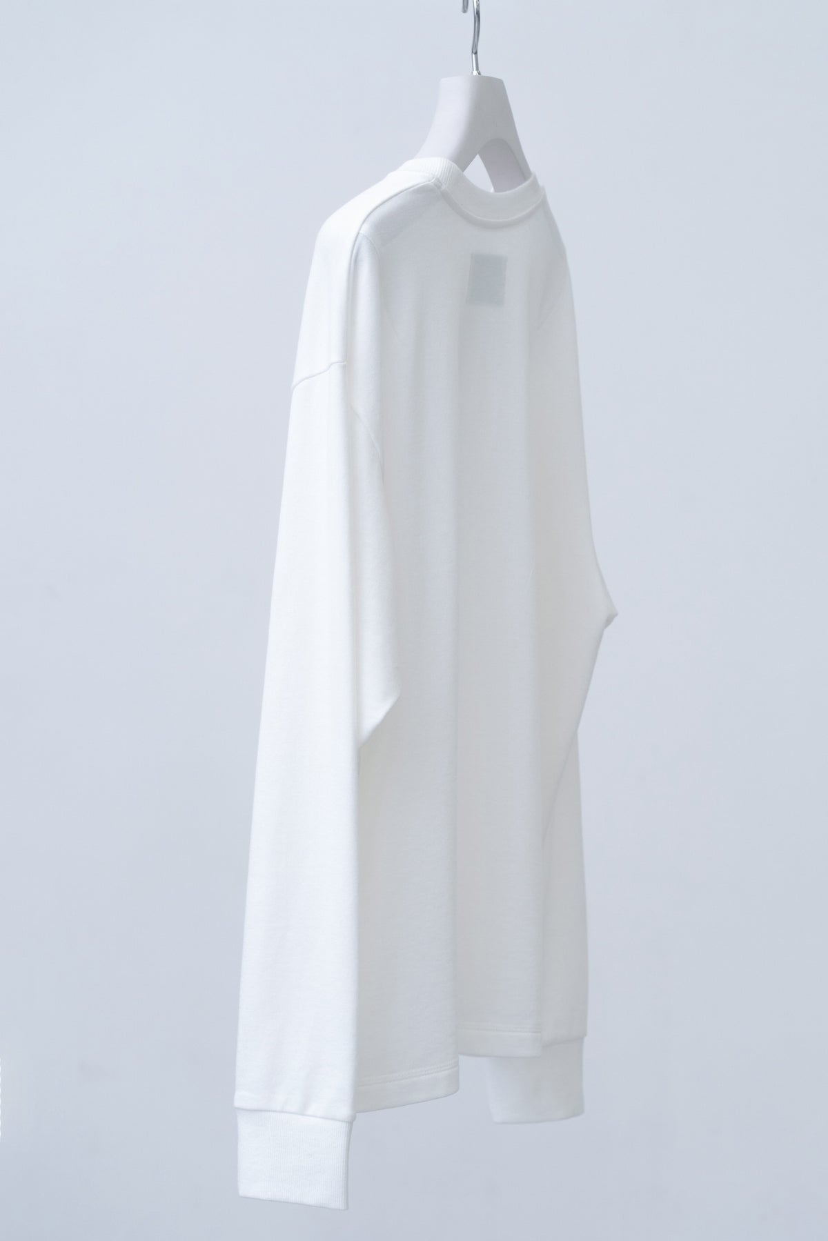Winker Embroidery Sweat Shirt / white - Image 2
