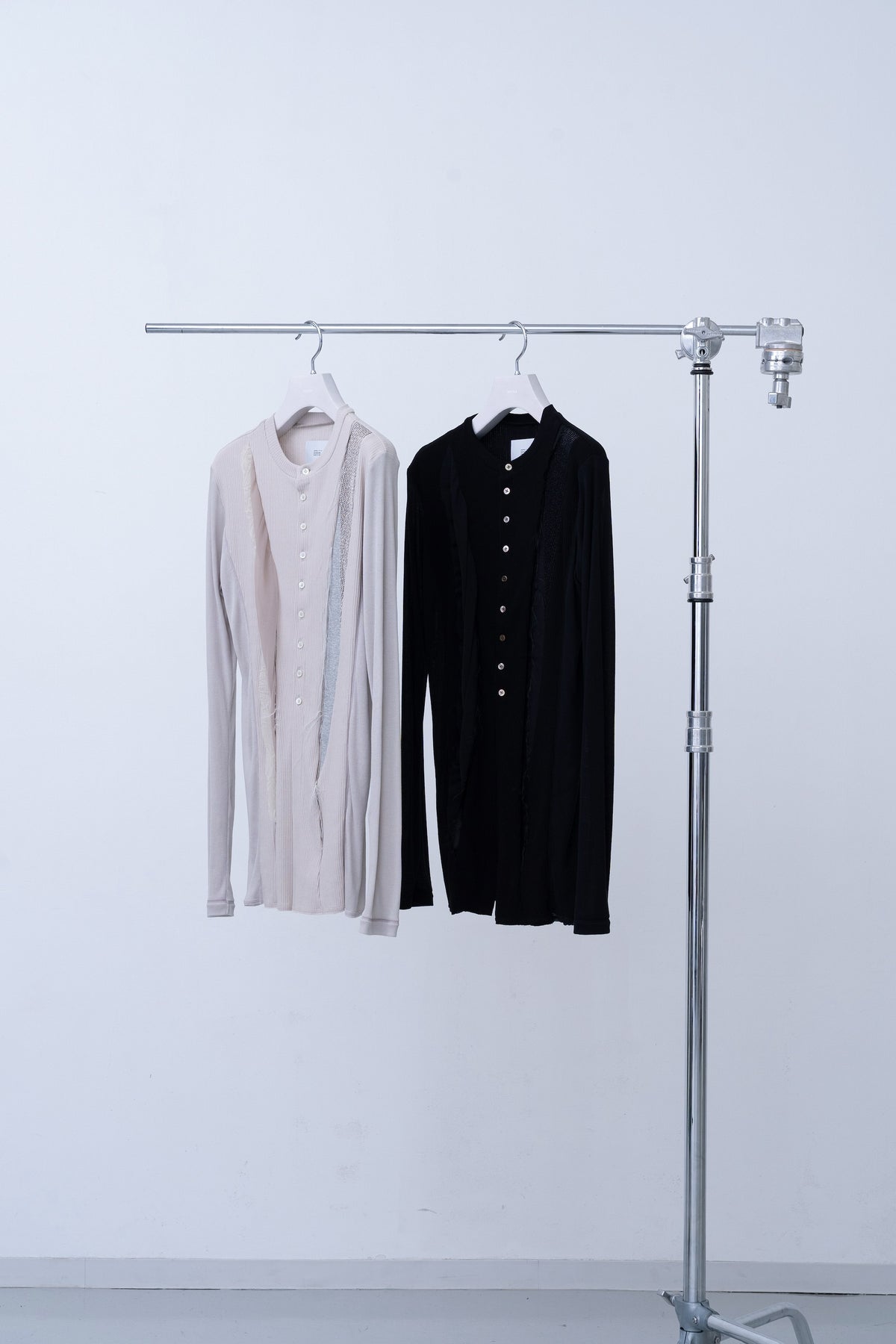 Shapeshift Cardigan / grey-m - Image 2