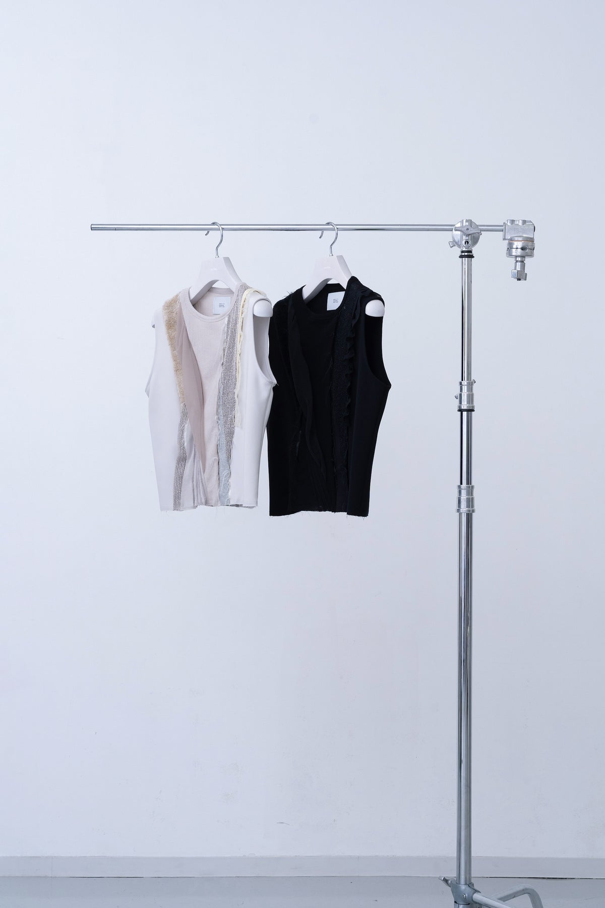Shapeshift Top / black - Image 2