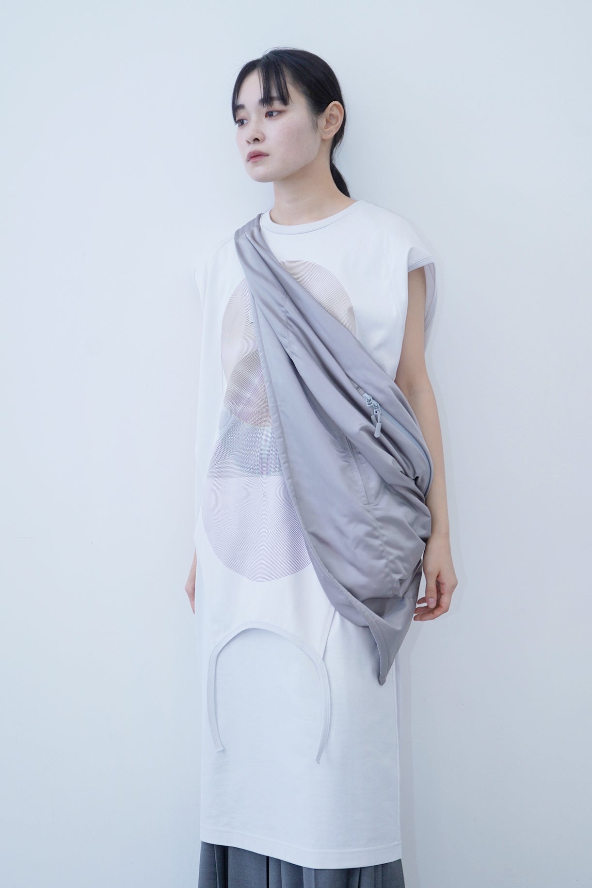 ハトラ　目バッグ　ボディバッグ Tri Bag MA / ivory – HATRA OFFICIAL