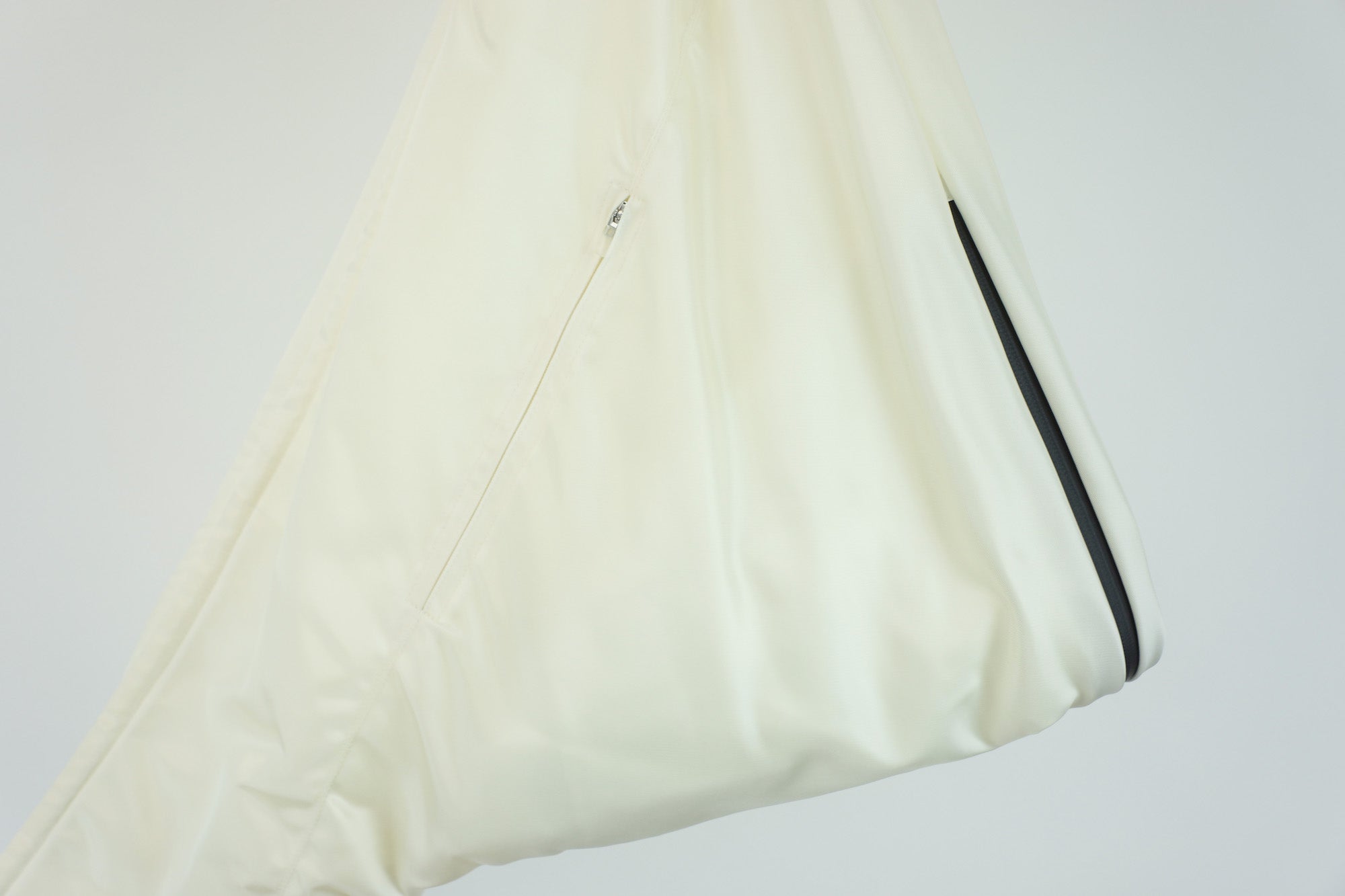 ユ*ウ様 hatra TRI BAG MA 25ss Tri Bag MA / ivory – HATRA OFFICIAL